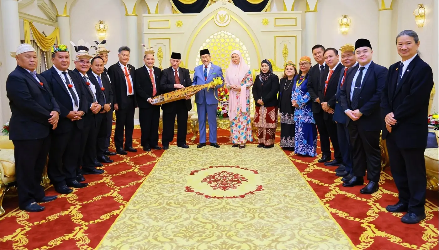 Governor of Sarawak Welcomes Courtesy Visit from Orang Ulu National Association 1 Sarawak, Sarawak News, Kuching, Astana Sarawak, OUNA, Orang Ulu, Community Unity, Diamond Jubilee