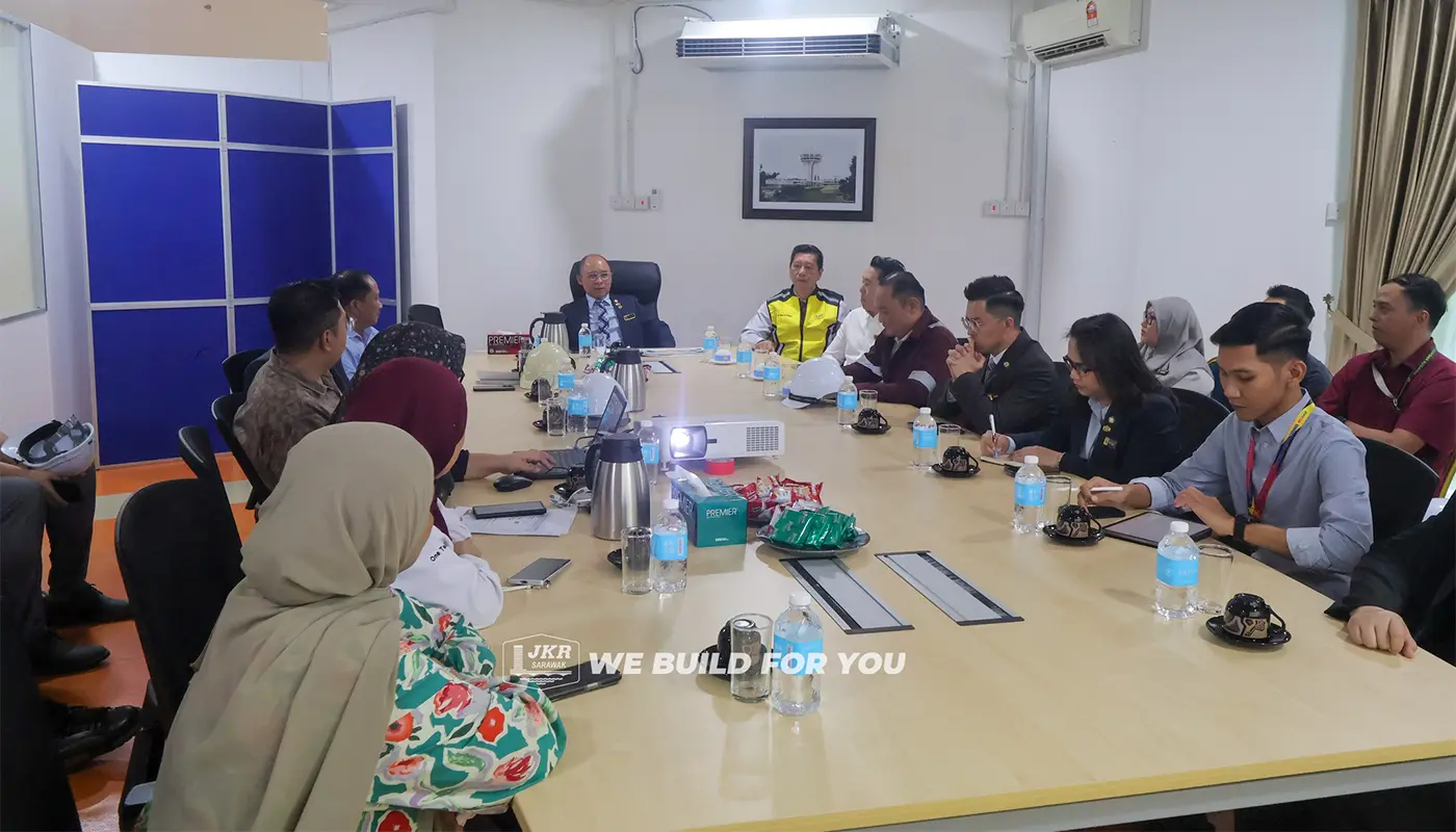 JKR Sarawak Director Reviews Progress at Kuching Civic Hall 1 Sarawak, Sarawak News, Kuching, Kuching News, JKR Sarawak, Civic Hall, Infrastructure, Development Projects, Construction Updates