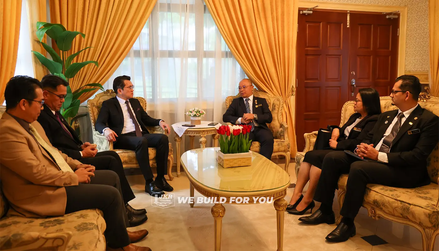 JKR Sarawak & UiTM Held Strategic Cooperation Meeting 1 Sarawak, Sarawak News, Kota Samarahan, Kota Samarahan News, JKR Sarawak, UiTM Sarawak, Infrastructure Development, Education Collaboration, R&D