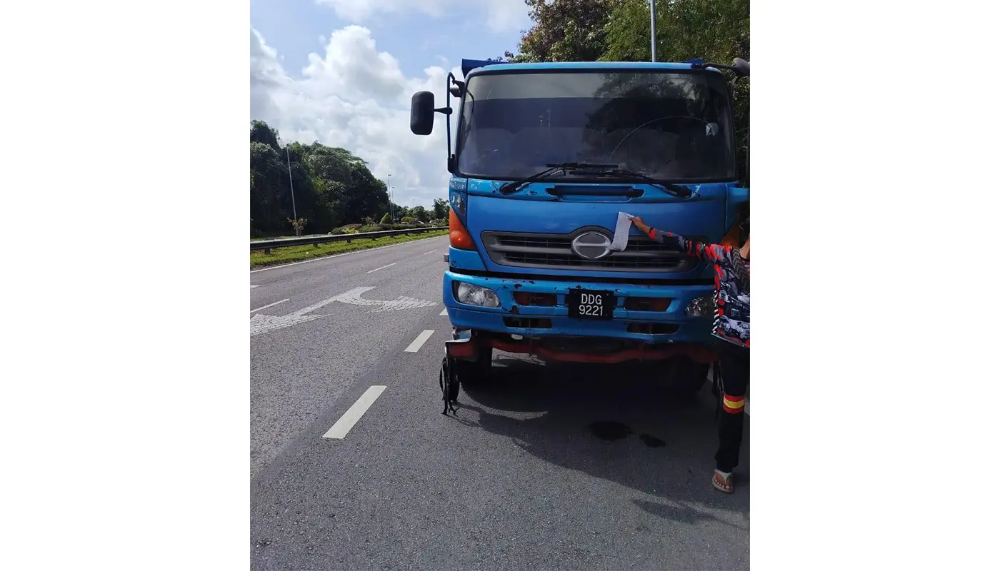 Kuching Police Take Action on Viral Red Light Offence 1 Sarawak, Sarawak News, Kuching, Kuching News, Traffic Enforcement, Road Safety, Viral Case, PDRM