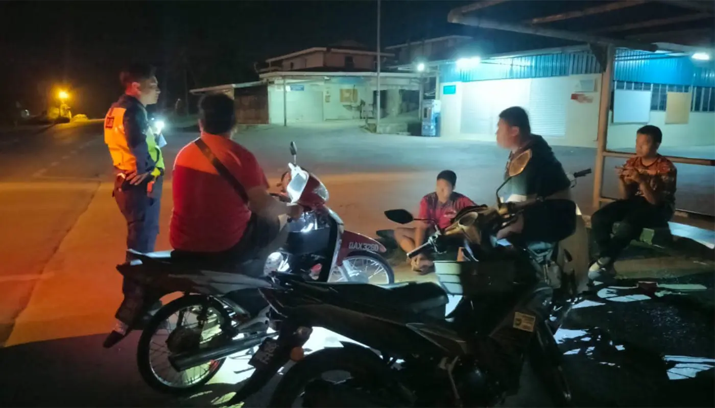 IPD MPV Unit Engages Youths with Road Safety Awareness in Bau 1 Sarawak, Sarawak News, Bau, Bau News, MPV Unit, youth engagement, road safety, community policing