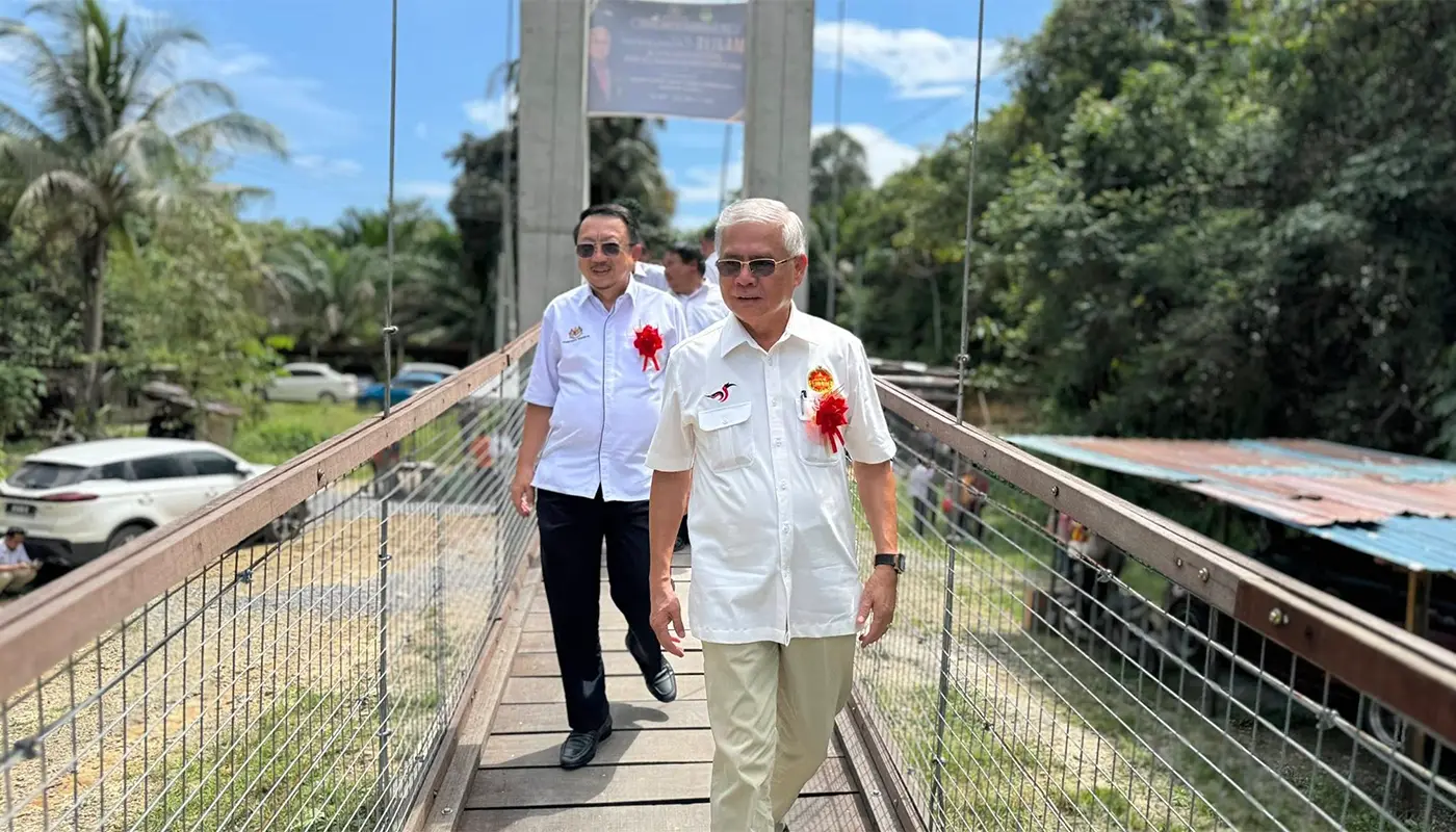 Nanga Apan Bridge Opens, Boosting Student Safety in Saratok 1 Sarawak, Sarawak News, Saratok, Saratok News, Rural Development, Education Infrastructure, Student Safety, Flood Recovery