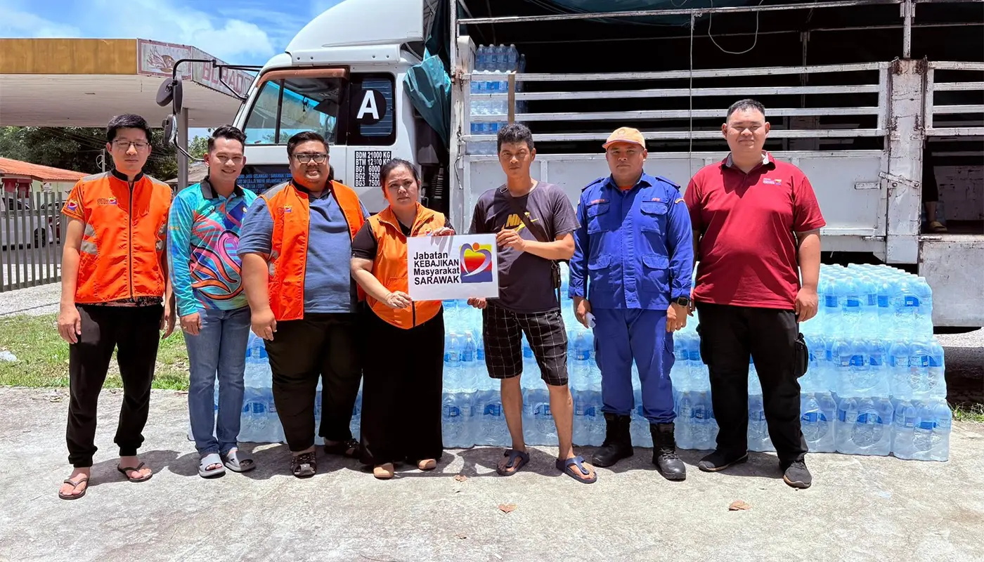 Operation Drought: Clean Water Aid Delivered in Selangau 1 Sarawak, Sarawak News, Selangau, Selangau News, APM Selangau, Stapang, Nanga Tamin, Public Safety, Community Support