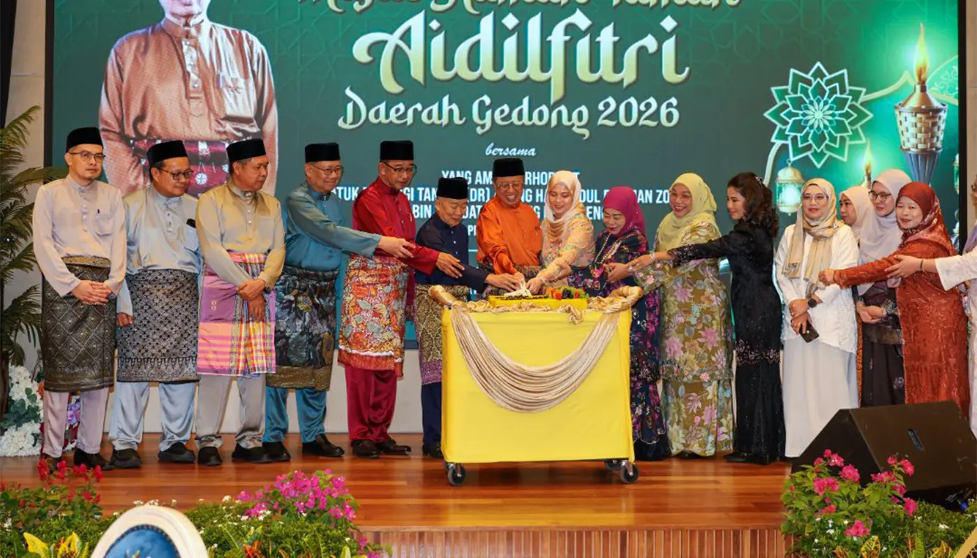 Premier Joins Gedong Aidilfitri Celebration and Honours Local Leaders 1 Sarawak, Sarawak News, Gedong, Gedong News, Aidilfitri, Community Celebration, Leadership Recognition