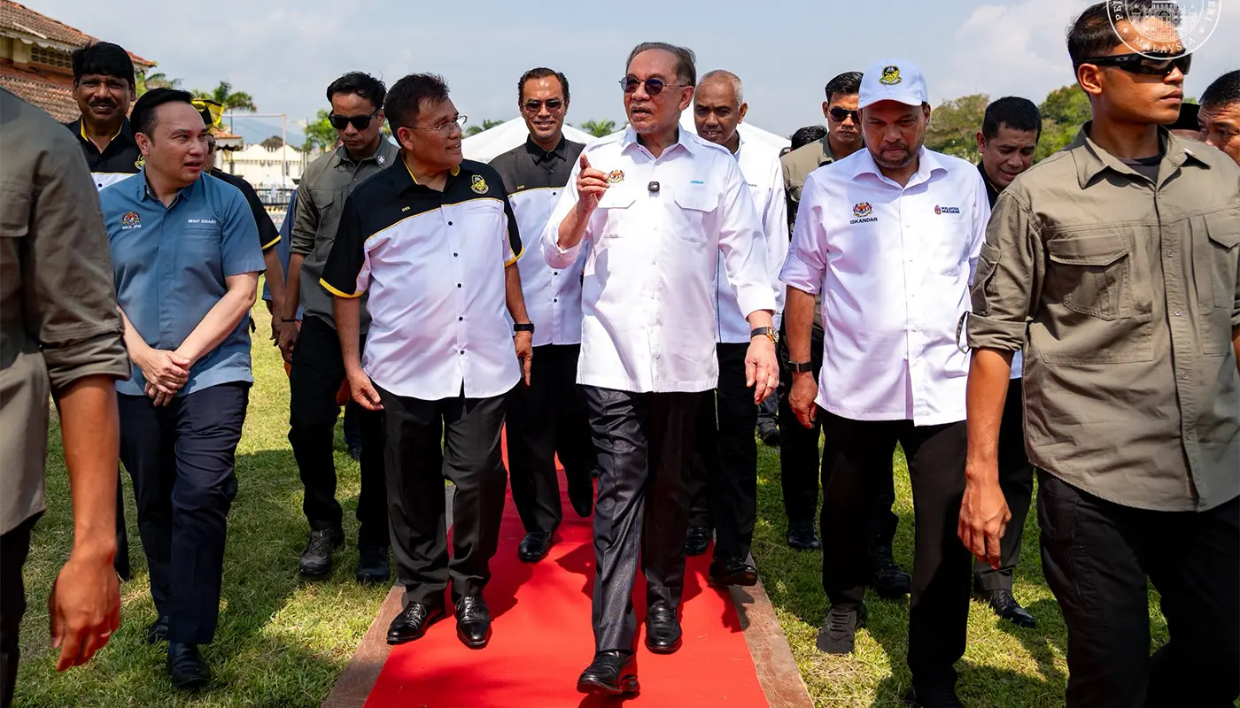 Prime Minister: Education Top Priority Despite Global Energy Crisis 1 Sarawak, Sarawak News, Kuala Kangsar, Kuala Kangsar News, Anwar Ibrahim, global energy crisis, fuel subsidies, SMK Clifford, Perak