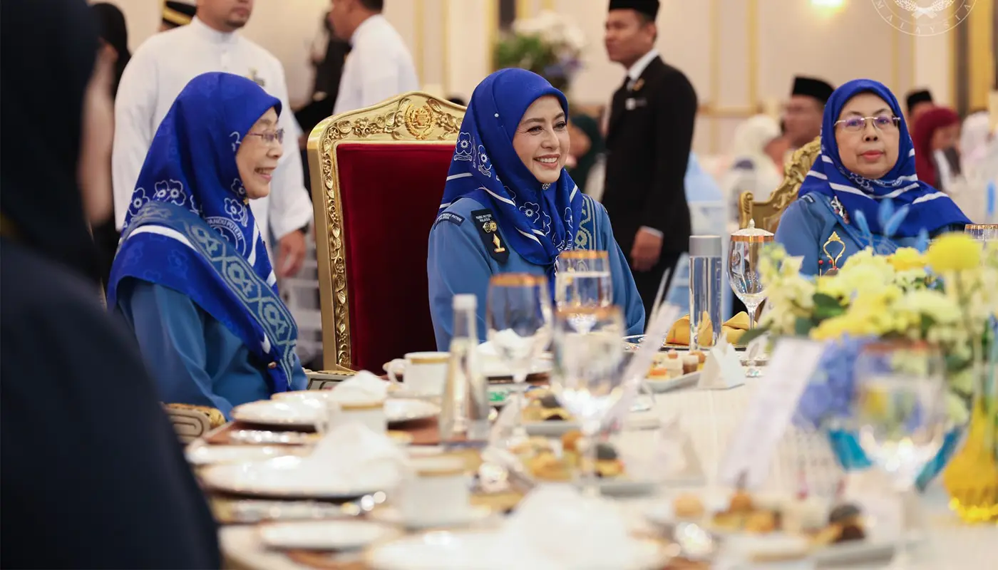 Raja Permaisuri Agong Presents Queen's Guide Award To 61 Girl Guides 1 Sarawak, Sarawak News, Kuala Lumpur, Kuala Lumpur News, Girl Guides Malaysia, PPPM, Royal Ceremony, Youth Leadership, Education