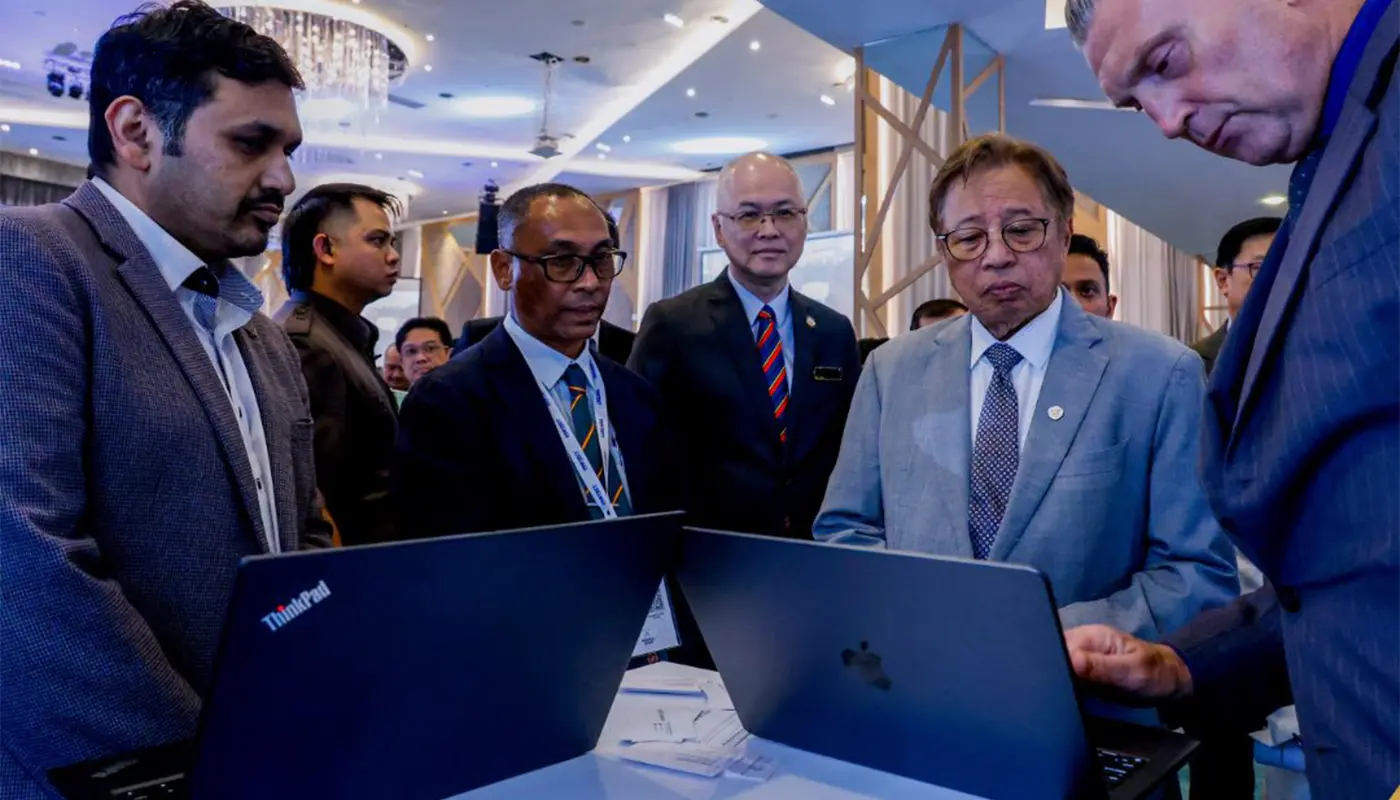 Sarawak Eyes AI Grid and Satellites as Next Data Frontier 1 Sarawak, Sarawak News, Kuching, Kuching News, Digital Economy, AI Technology, Satellite Data, Data Privacy, Cybersecurity