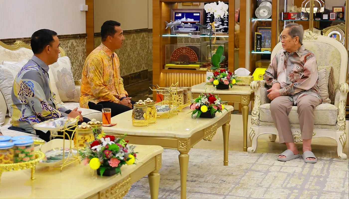 Sarawak Governor Hosts Farewell Dinner for Commander of the First Infantry Division 1 Sarawak, Sarawak News, Kuching, Kuching News, Governor of Sarawak, First Infantry Division, Military Transfer, Farewell Dinner, Defence