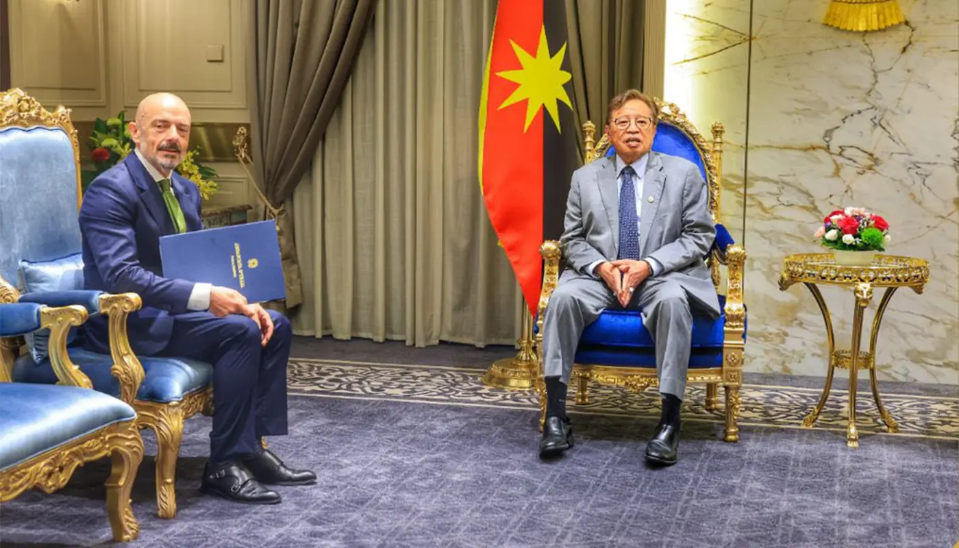 Premier Receives Courtesy Visit from Italian Ambassador to Malaysia 1 Sarawak, Sarawak News, Kuching, Kuching News, Italy, Malaysia, Diplomacy, Renewable Energy, Trade, Tourism, Education, Green Technology