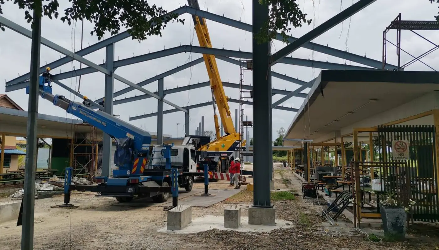 Simunjan Esplanade Roof Construction Progresses Steadily 1 Sarawak, Sarawak News, Simunjan, Simunjan News, Simunjan District Council, Construction Progress