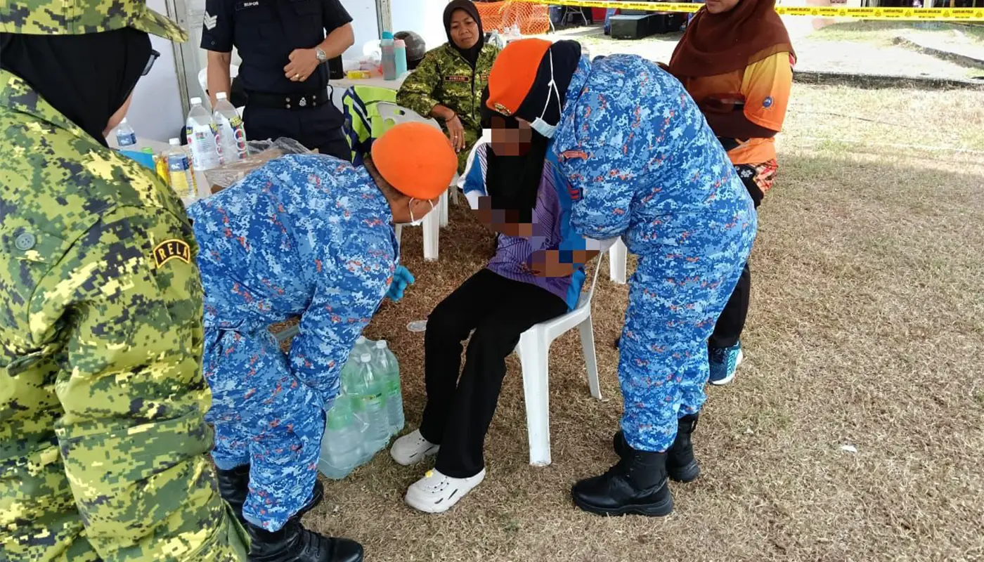 Teenage Girl Taken to Hospital During Mukah Kaul Festival 1 Sarawak, Sarawak News, Mukah, Mukah News, Civil Defence, Emergency Response, Public Safety, Mukah Kaul Festival