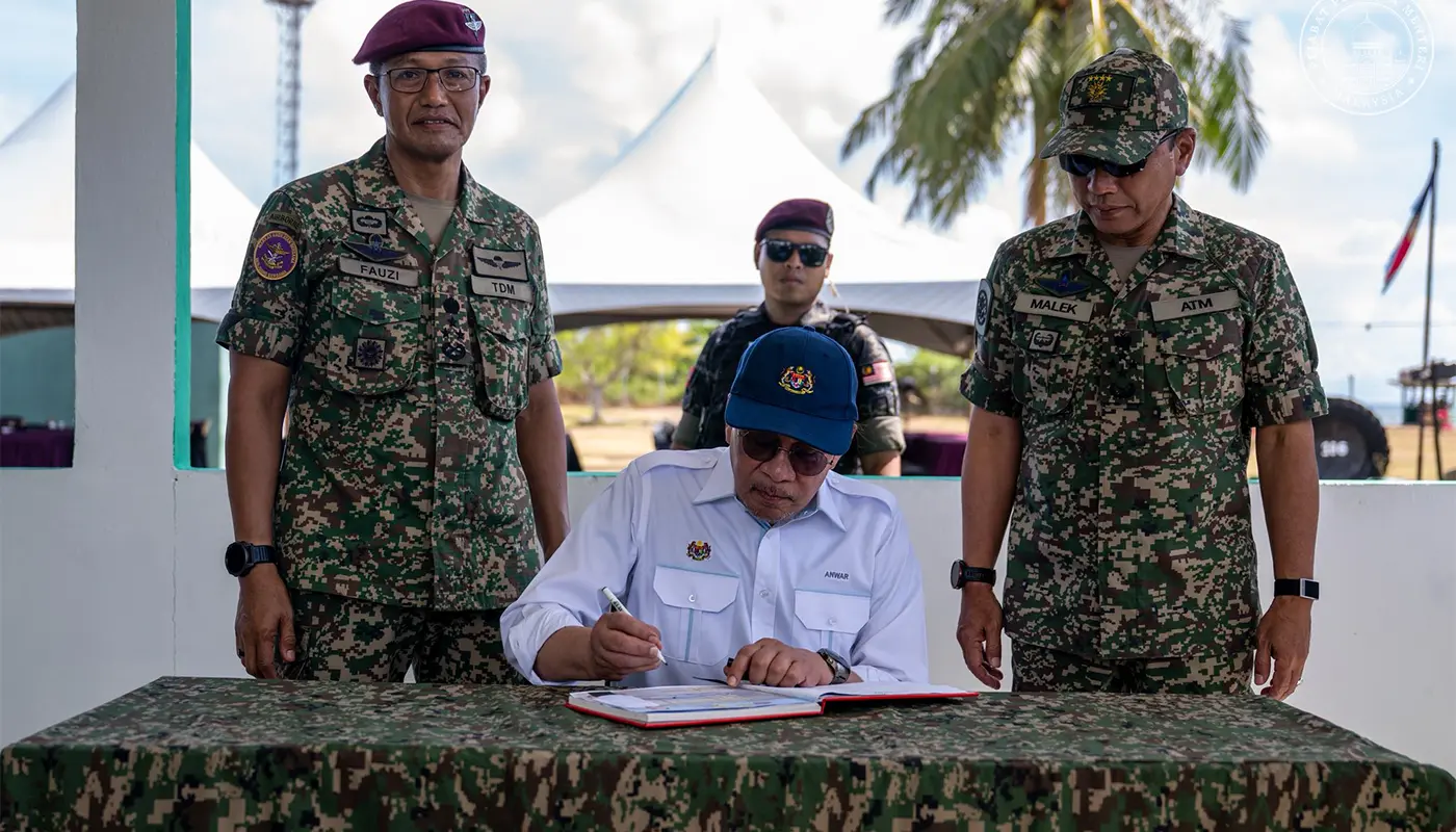 PM Anwar Commends Armed Forces During Visit to Banggi Island 1 Pejabat Perdana Menteri, Malaysia, Sabah, Banggi Island, Border Security, Armed Forces, Philippines
