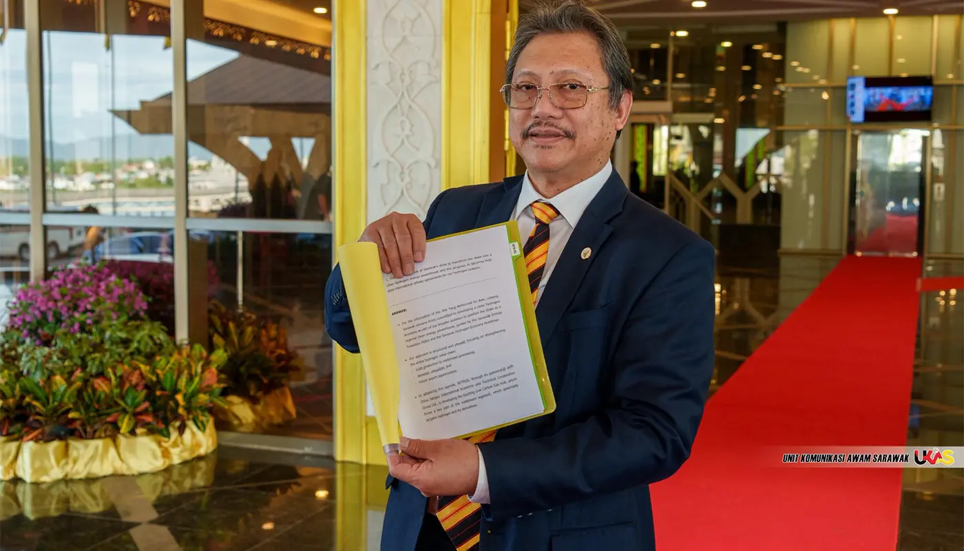 Sarawak Advances Green Hydrogen Industry to Boost Clean Energy 1 Sarawak, Sarawak News, Kuching, Kuching News, Green Hydrogen, Clean Energy, Renewable Energy, Hydrogen Economy, PETROS, Sustainable Development