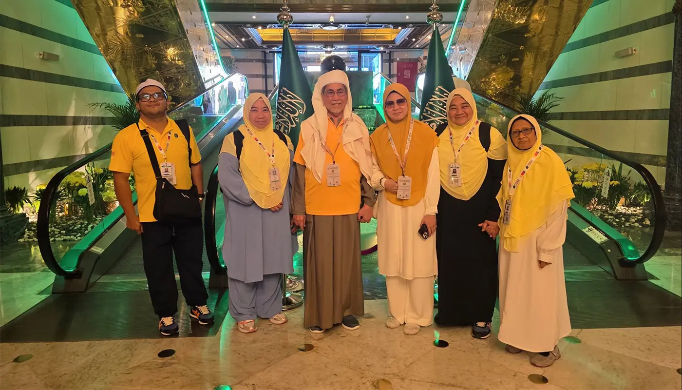 Sarawak Governor Arrives in Mina for Jamrah A'qabah Ceremony 1 Sarawak, Sarawak News, Mecca, Mecca News, Hajj, Jamrah A'qabah, Pilgrimage, Islamic Rituals