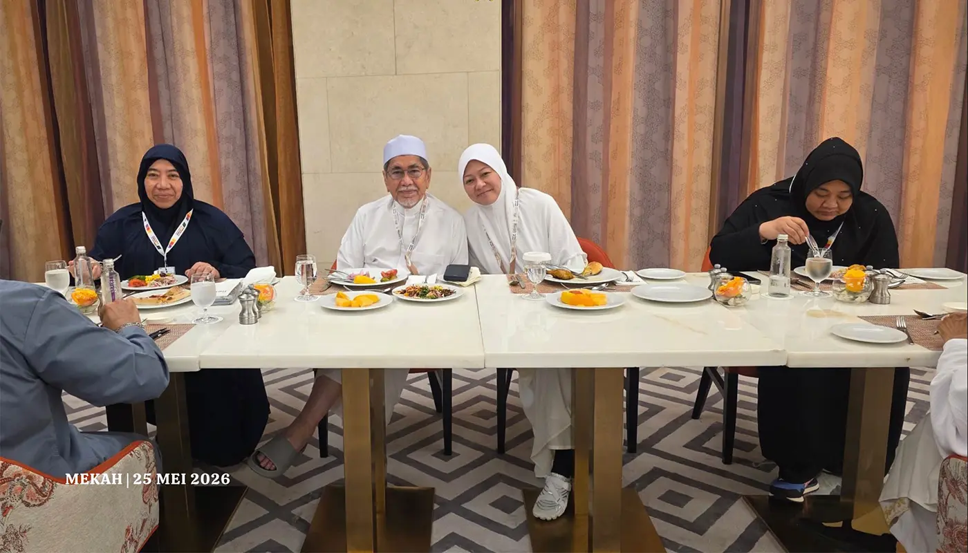 Sarawak Governor Attends Dinner at Al Rayan Restaurant in Mecca 1 Sarawak, Sarawak News, Makkah, Makkah News, Hajj, Governor of Sarawak, Wan Junaidi, Islamic Affairs, Rotana Hotel, Al Rayan Restaurant