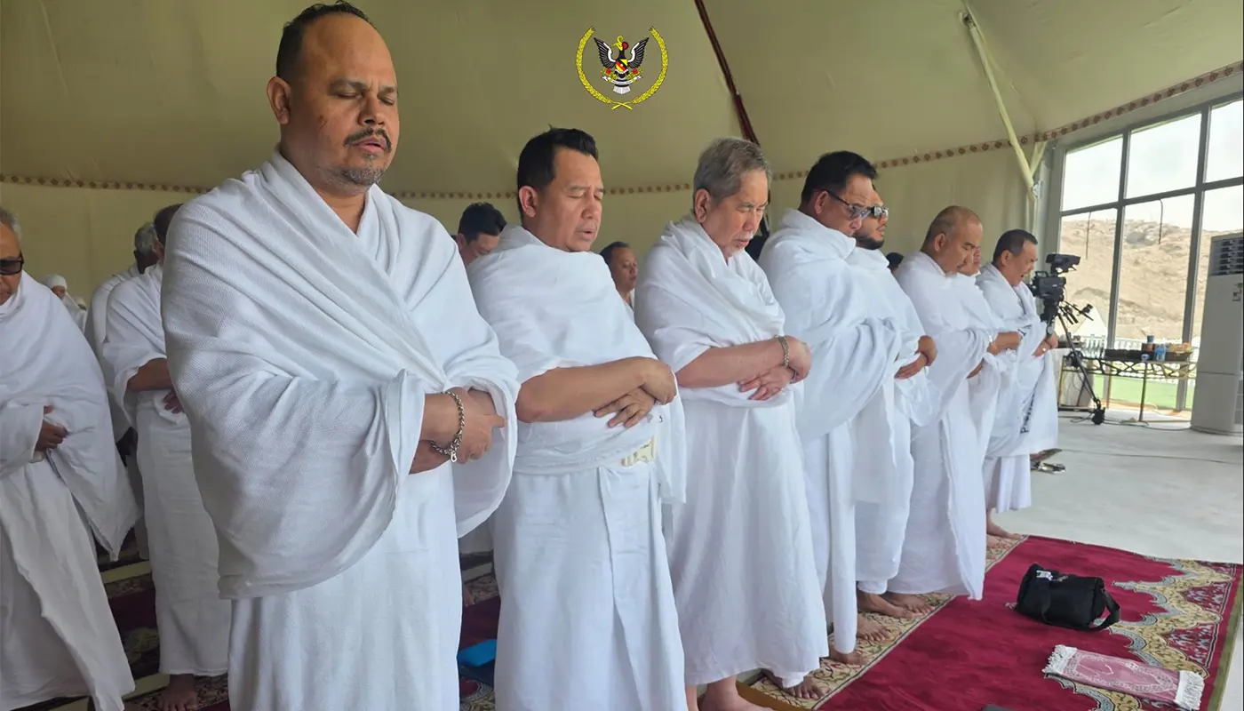 Sarawak Governor Joins Pilgrims for Wukuf at Arafah 1 Sarawak, Sarawak News, Arafah, Arafah News, Hajj, Hajj 2026, Wukuf, Islamic Worship, Kuching, Kuching News