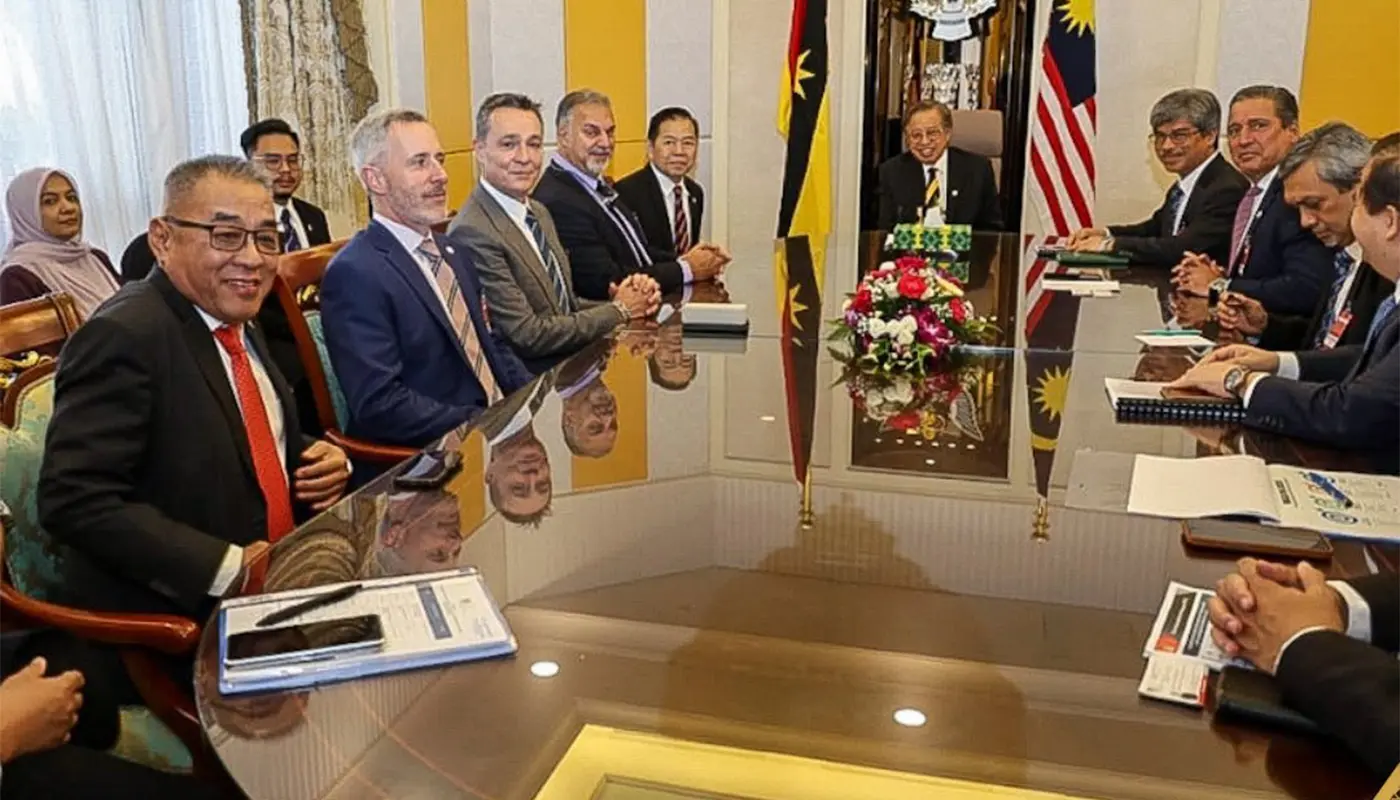 Sarawak Premier Hosts BlackBerry and UKM Delegation for Tech Talks 1 Sarawak, Sarawak News, Kuching, Kuching News, Technology, BlackBerry, UKM, Higher Education, Digital Security, Renewable Energy