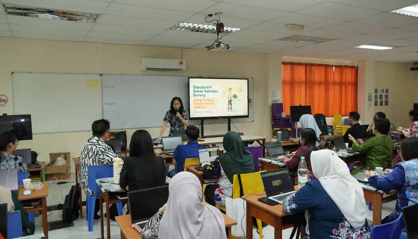 Sarawak STEM Teachers Trained Through AI-Enhanced Workshops 1 Sarawak, Sarawak News, Kuching, Kuching News, STEM Education, Digital Transformation, Artificial Intelligence, Teacher Training, Education Policy