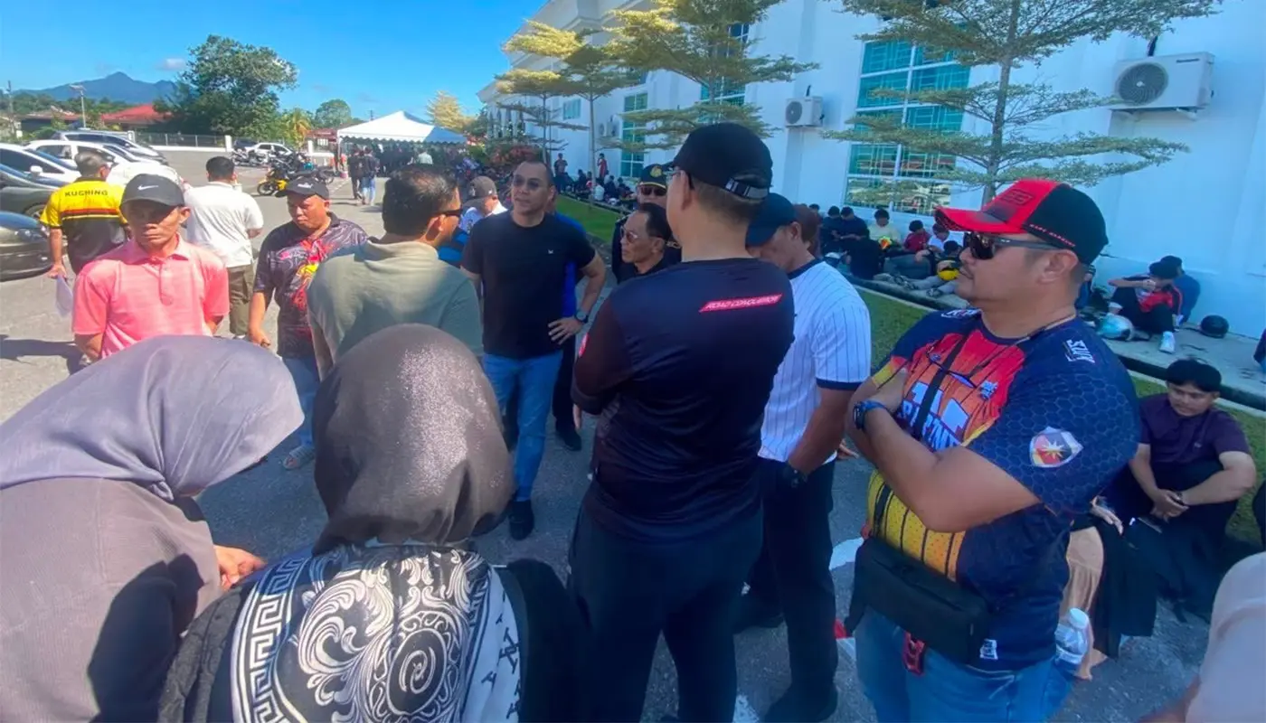 807 Tupong Participants Advance in B2 Licence Training 1 Sarawak, Sarawak News, Kuching, Kuching News, Tupong, Driving Licence Program, JPJ Sarawak, Road Safety, Community Empowerment