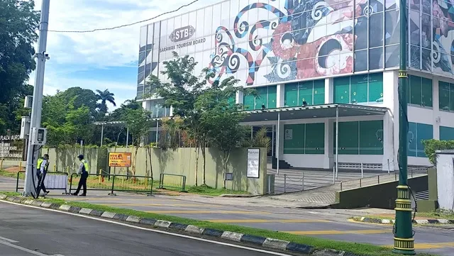 DBKU Road Barrier in Kuching Triggers Public Complaint Over Access Issue 1 DBKU Road Barrier in Kuching Triggers Public Complaint Over Access Issue