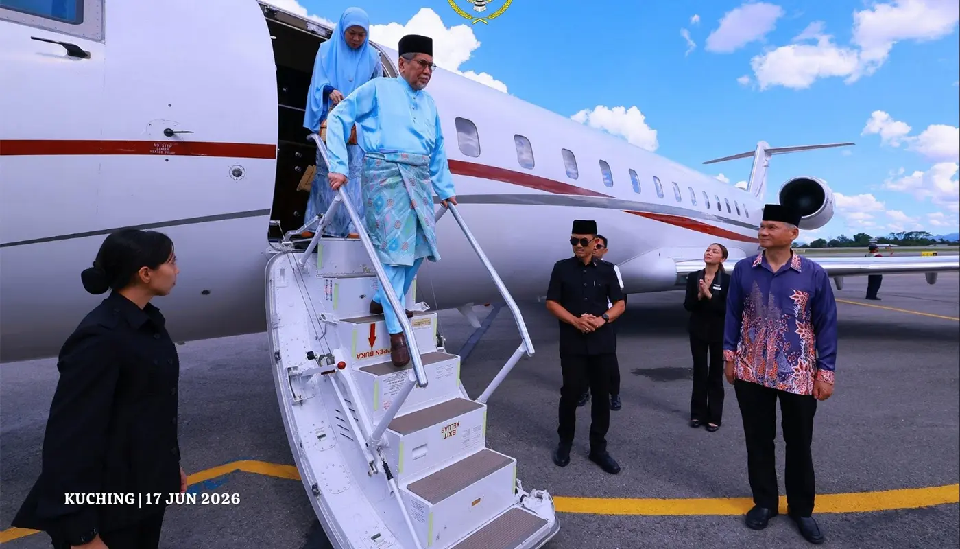 Sarawak Governor Returns Safely to Kuching After Miri Visit 1 Sarawak, Sarawak News, Kuching, Kuching News, Miri, Miri News, Governor of Sarawak, Official Visit, Community Events