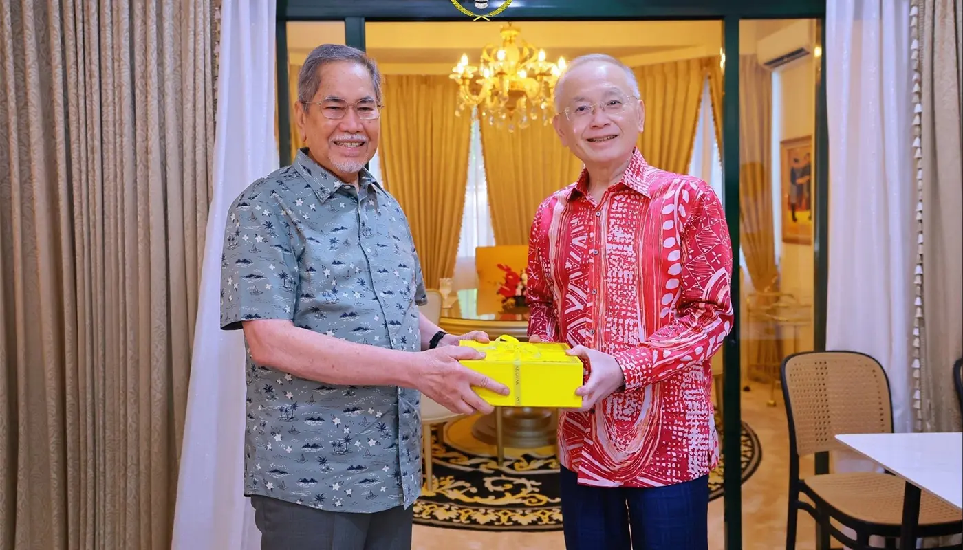 Sarawak, Sarawak News, Kuala Lumpur, Kuala Lumpur News, Governor of Sarawak, Wee Ka Siong, Wedding Invitation, Official Visit