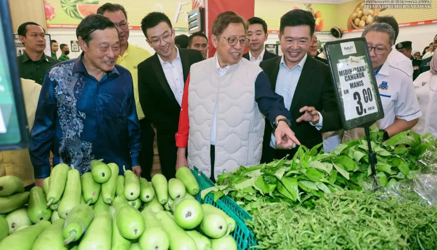 Sarawak Premier Launches SKAS and Farley Garden Kuching 1 Sarawak, Sarawak News, Kuching, Kuching News, SKAS, Farley Garden, SPay Global, Community Welfare, Retail Development