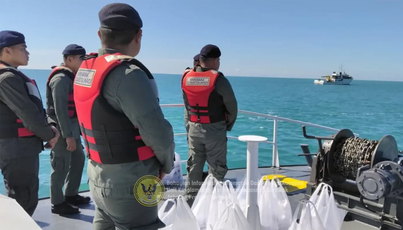 Sarawak Releases 1,802kg Quranic Ash into South China Sea 1 Sarawak, Sarawak News, Kuching, Kuching News, Quranic Ash, Islamic Ceremony, Environmental Protection, Religious Affairs, Malaysia News