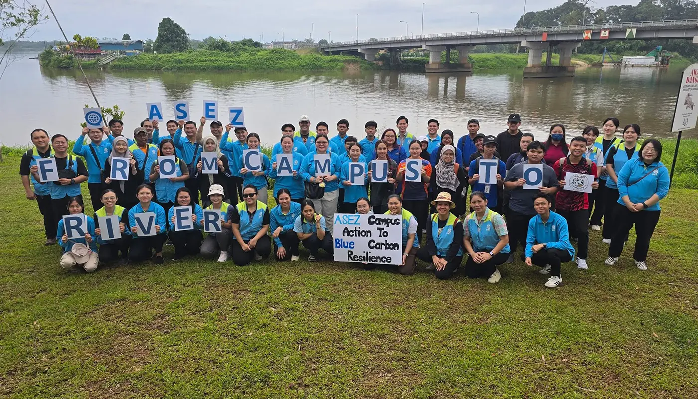 Volunteers Join Forces to Clean Batu Kawa Riverbank and Old Street 1 Sarawak, Sarawak News, Kuching, Kuching News, Batu Kawah, Environmental Sustainability, Community Clean-Up, ASEZ, ASCATS