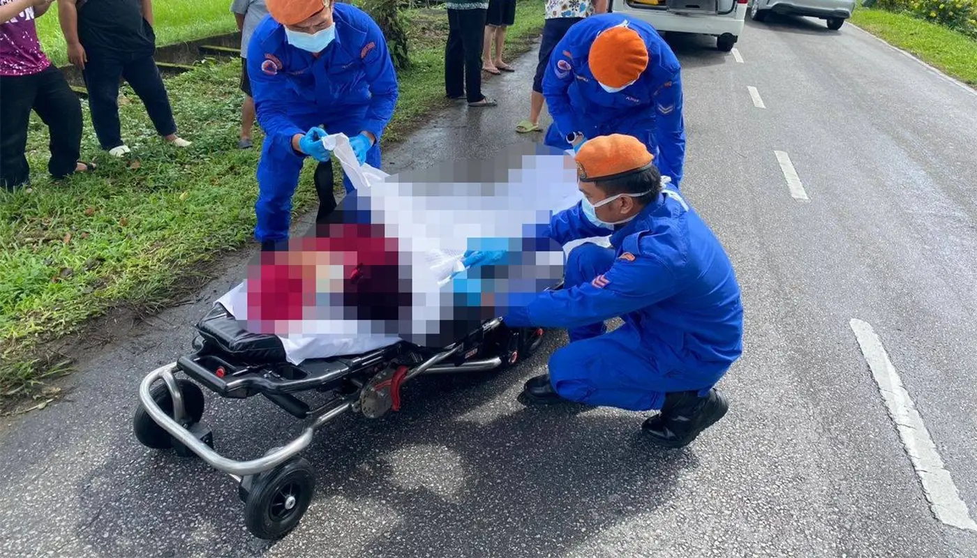 Woman Injured in Motorcycle Accident at Jalan Orang Kaya 1 Sarawak, Sarawak News, Mukah, Mukah News, Motorcycle Accident, Road Safety, Emergency Response