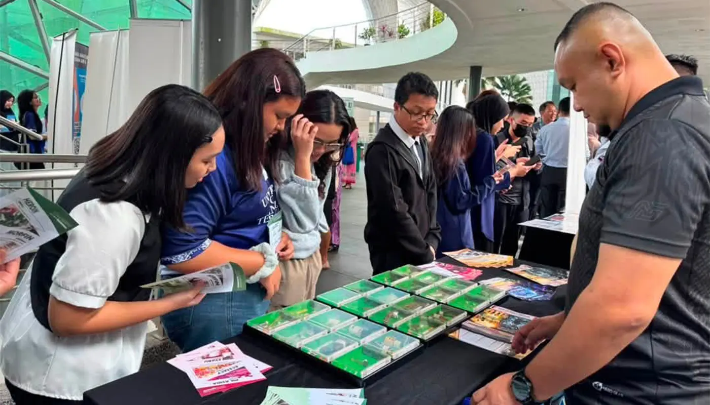 AADK Sibu Focuses on Youth With Anti-Drug Exhibition at UTS 1 Sarawak, Sarawak News, Sibu, Sibu News, AADK, Drug Prevention, Youth, Education, UTS, Health