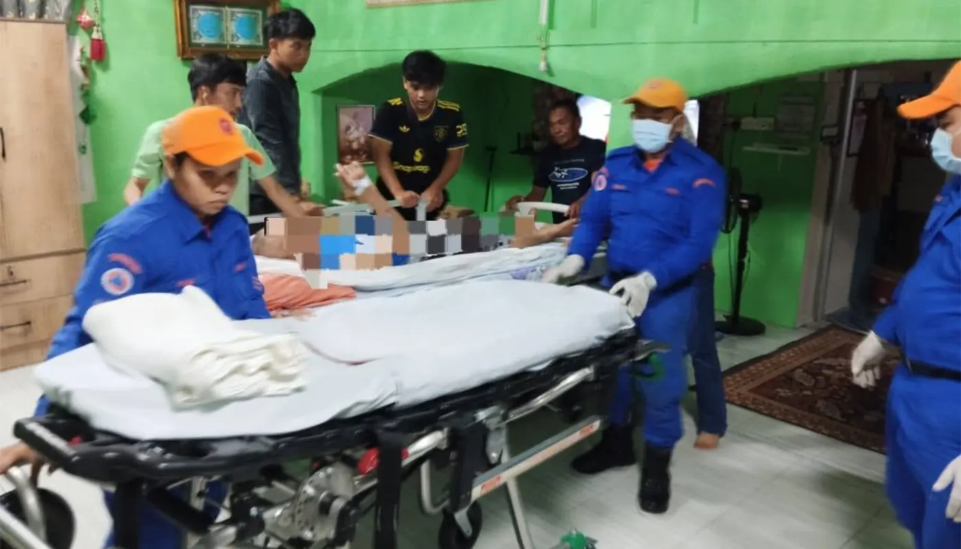 APM Bintulu Responds to Emergency Medical Case 1 Sarawak, Sarawak News, Bintulu, Bintulu News, Emergency Response, Civil Defence Force, Medical Emergency, Public Safety