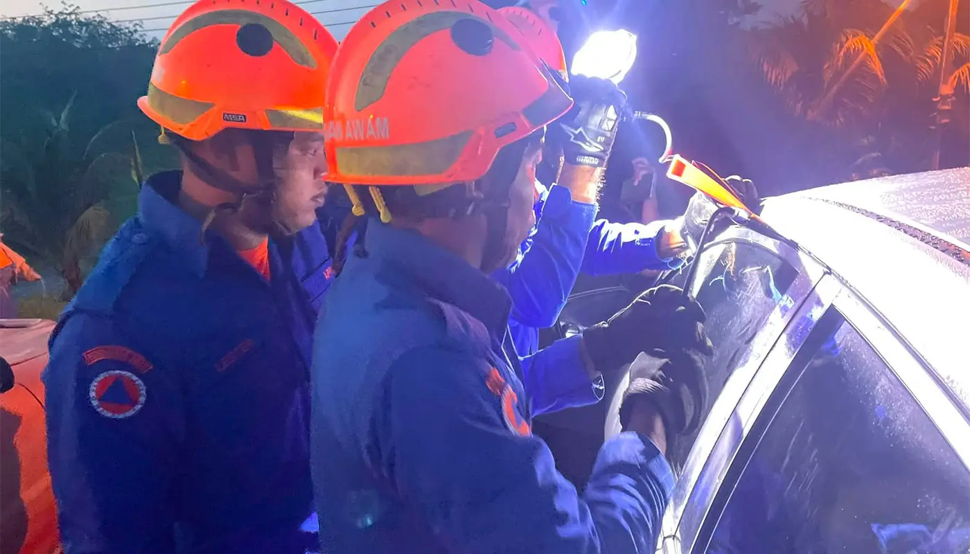 Sarawak, Sarawak News, Debak, Debak News, Public Safety, Emergency Response, Vehicle Assistance
