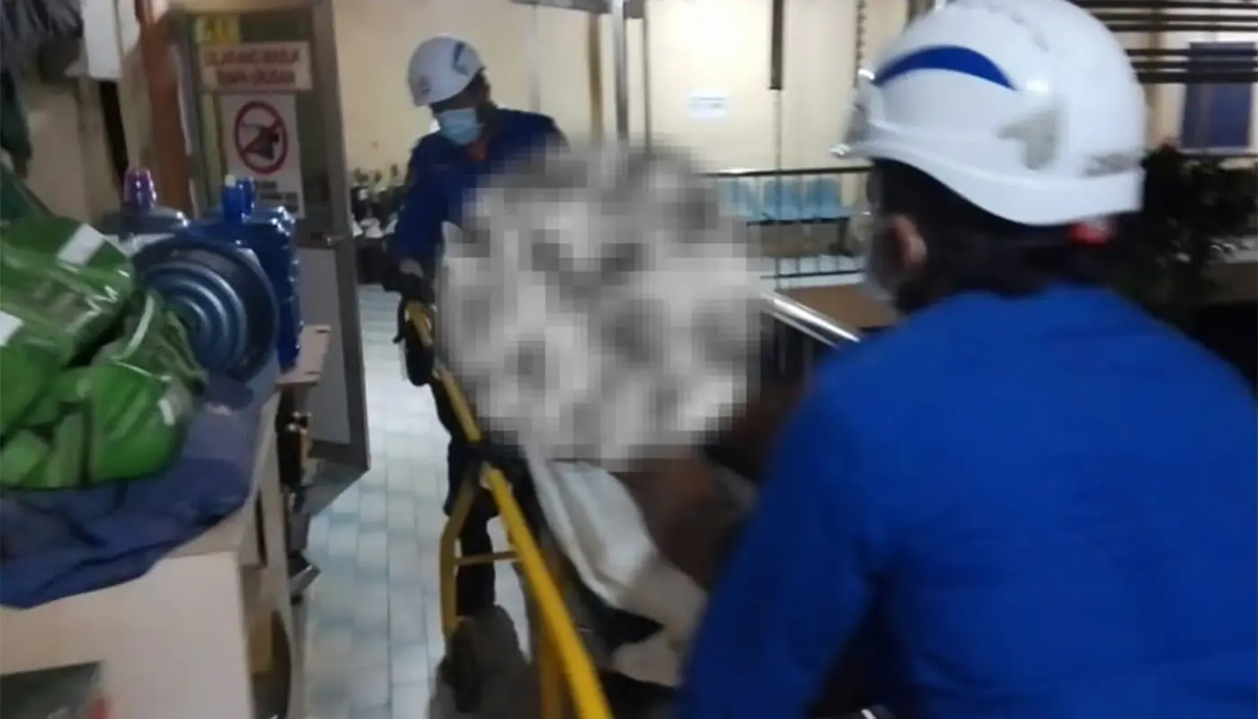 APM Lawas Responds to Road Accident on Jalan Batu 2 1 Sarawak, Sarawak News, Lawas, Lawas News, Civil Defence, Road Accident, Emergency Response, Public Safety