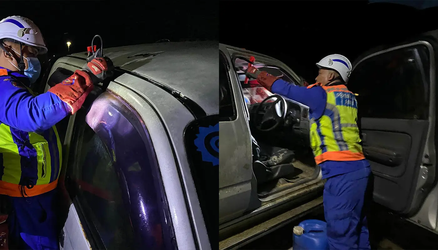 APM Selangau Assists Resident With Locked Car Keys 1 Sarawak, Sarawak News, Selangau, Selangau News, Tinting Pasir, Jalan Selangau Mukah, Emergency Response, Civil Defence Force, APM Sarawak, Vehicle Assistance