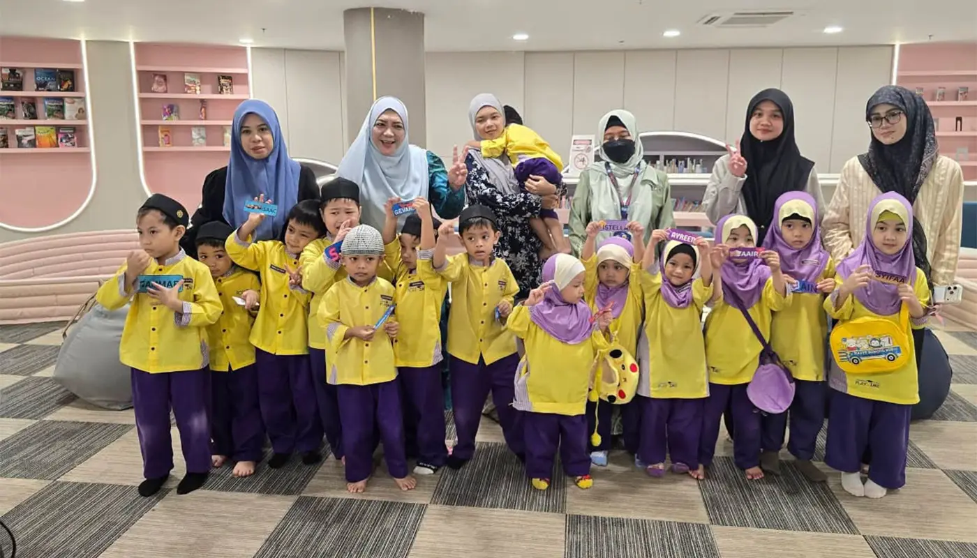Al Baghdadi Kindergarten Students Explore Lutong Community Library 1 Sarawak, Sarawak News, Miri, Miri News, Lutong, Lutong News, Education, Digital Literacy, Community Library, Early Childhood Learning