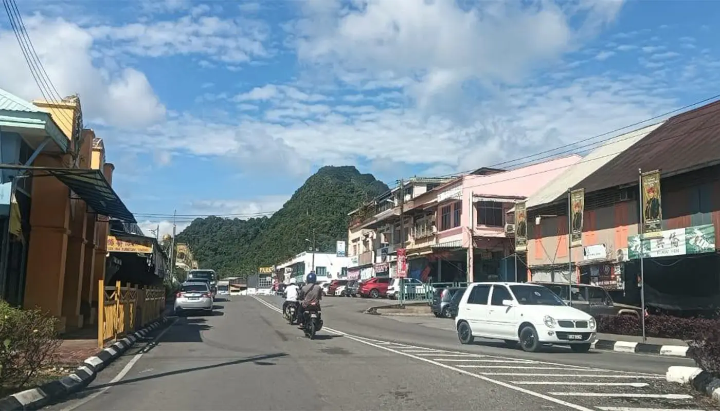 Bau Police Step Up Patrols to Safeguard Communities 1 Sarawak, Sarawak News, Bau, Bau News, Crime Prevention, Traffic Law, Public Safety, Law Enforcement