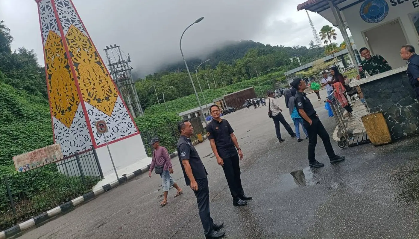 CGSO Sarawak Reviews Security At Tebedu CIQ Complex 1 Sarawak, Sarawak News, Serian, Serian News, Tebedu, Border Security, CGSO, National Security