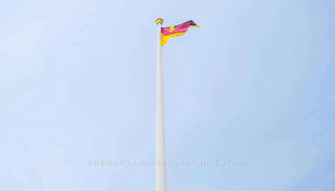 DBKU Holds Motherland Flag Raising Ceremony for Sarawak Day 1 Sarawak, Sarawak News, Kuching, Kuching News, Sarawak Day, DBKU, Motherland Square, Patriotism