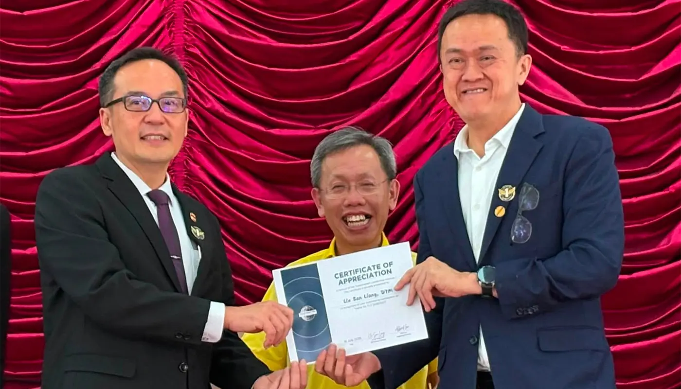 Deputy Premier Recognises Toastmasters Leadership Values in Kuching 1 Sarawak, Sarawak News, Kuching, Kuching News, Toastmasters, Leadership Training, Dr Sim Kui Hian, Public Speaking, Nation Building, Civil Society
