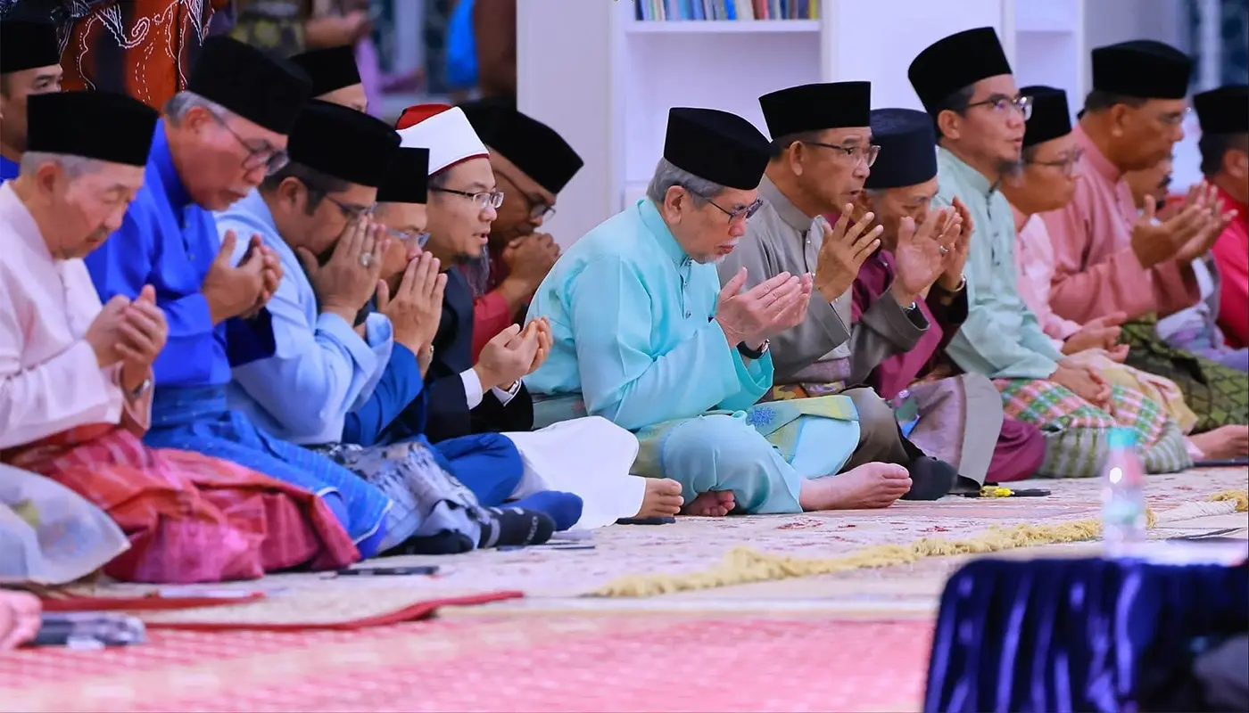 Governor Joins Sibu Maulid Zikir For Sarawak Day 2026 1 Sarawak, Sarawak News, Sibu, Sibu News, Tun Wan Junaidi, Sarawak Day, Maulid Zikir, Interfaith Harmony