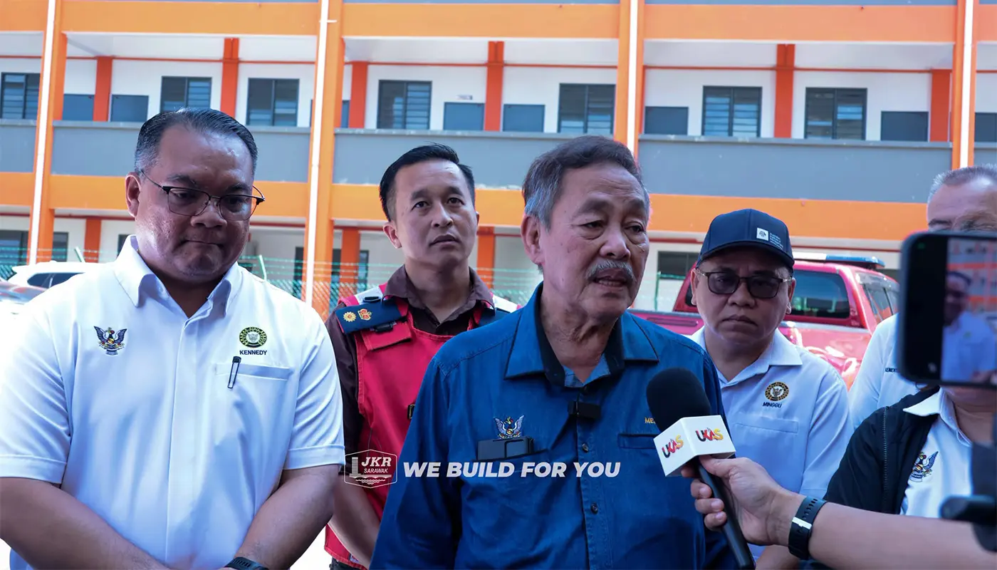 Minister Inspects SK Nanga Meluan Redevelopment Progress 1 Sarawak, Sarawak News, Julau, Julau News, Education, Infrastructure, Roland Sagah, SK Nanga Meluan, Rural Development, JKR