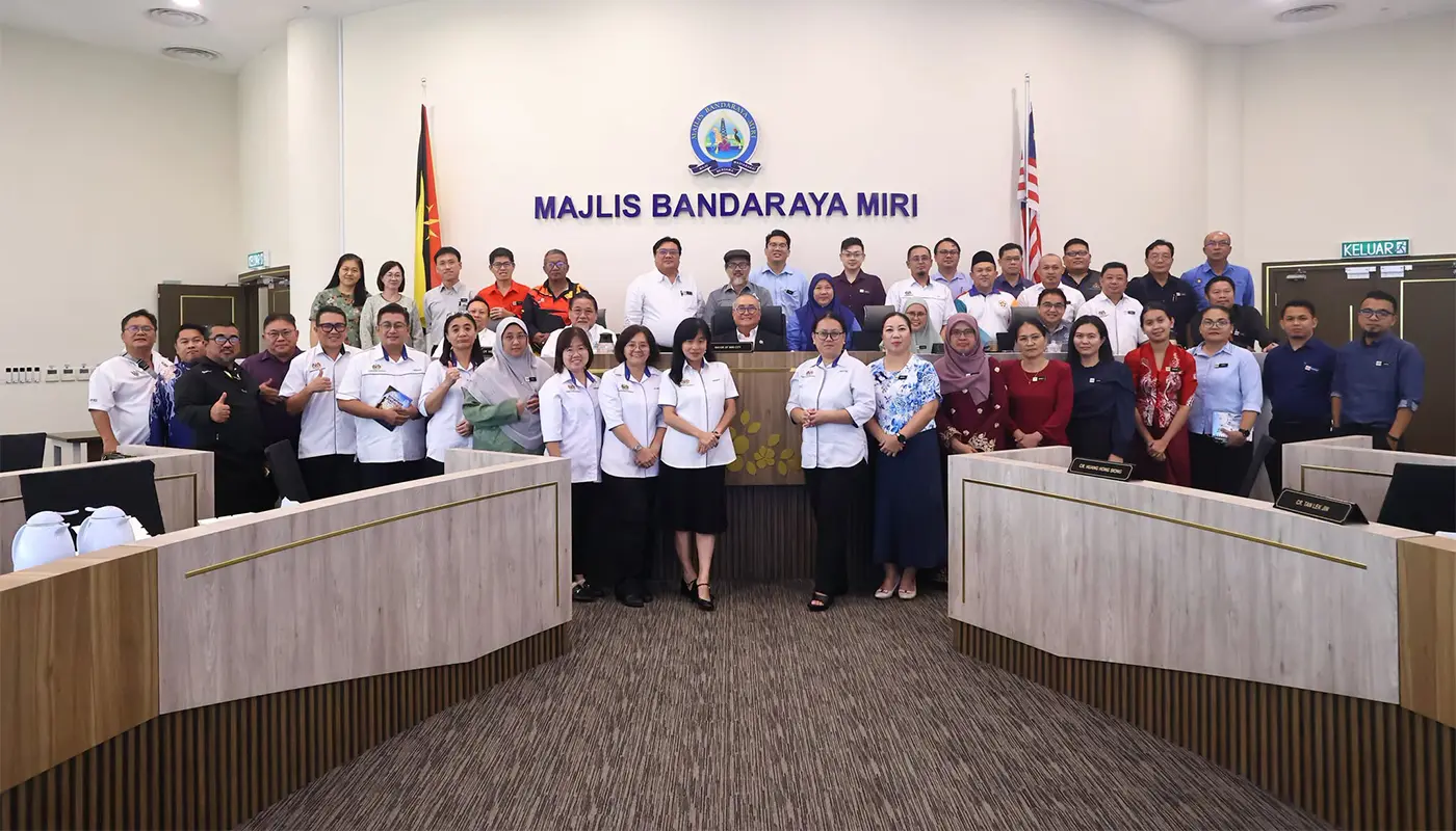 Miri City Council Strengthens Education Ties Through Townhall Session 1 Sarawak, Sarawak News, Miri, Miri News, Education, Governance, School Development, Community Engagement