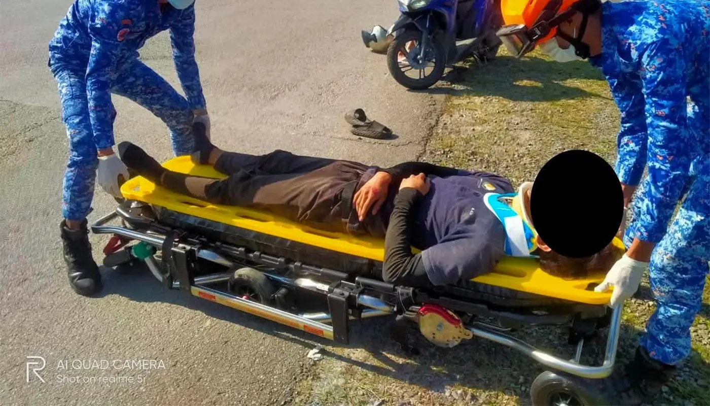 Sarawak, Sarawak News, Sri Aman, Sri Aman News, Road Accident, Motorcycle Accident, Emergency Response, Civil Defence Force