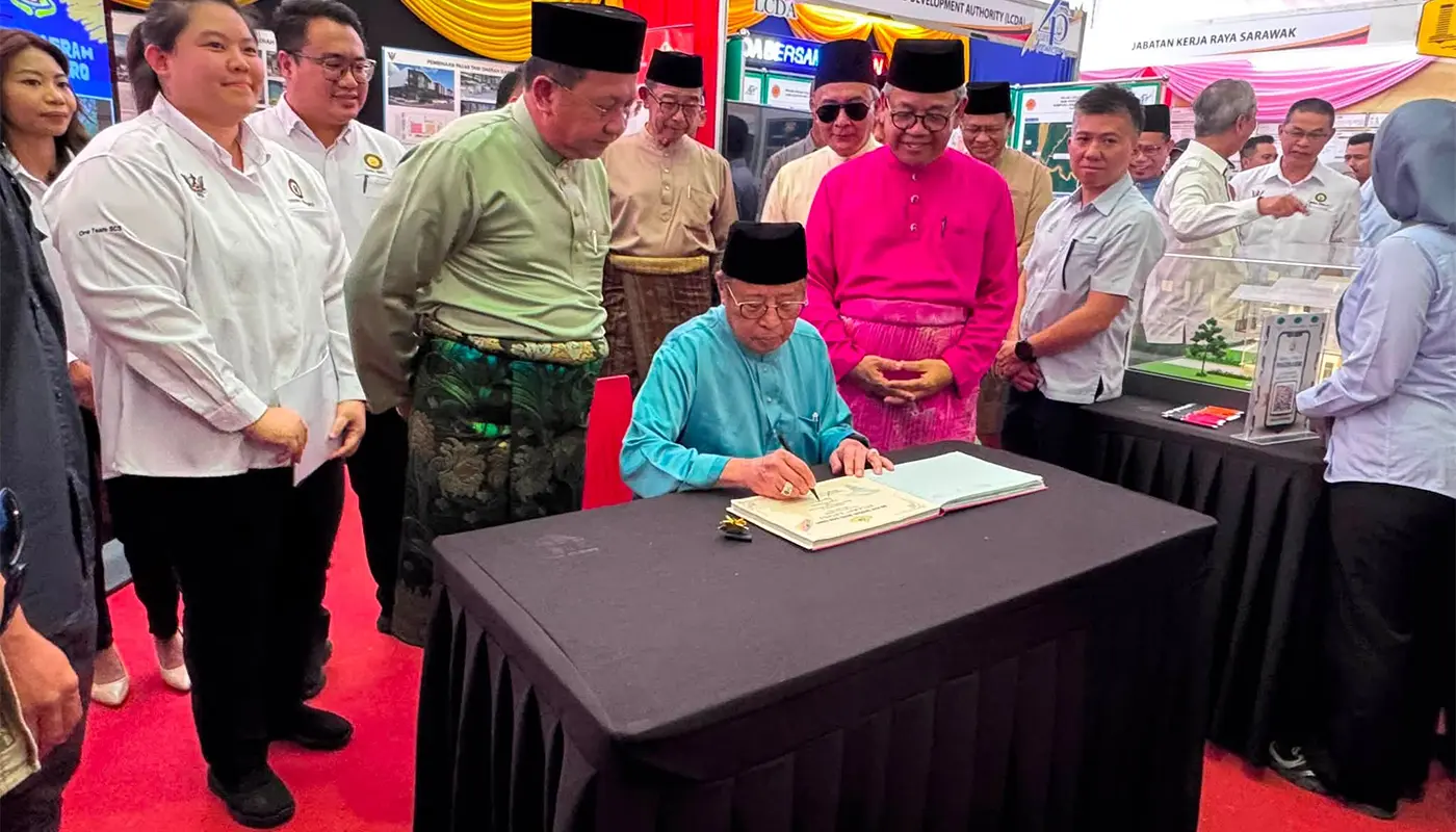 Premier Meets Daro Constituents to Strengthen Government Ties 1 Sarawak, Sarawak News, Daro, Daro News, Kuching, Kuching News, Community Engagement, Governance, Development, Premier of Sarawak