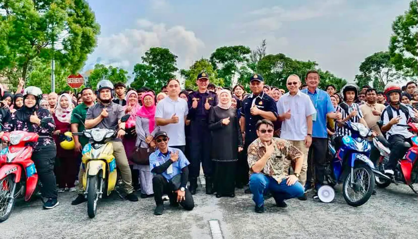 Santubong MP Oversees Driving Licence Aid for Locals 1 Sarawak, Sarawak News, Kuching, Kuching News, Santubong, Nancy Shukri, Driving Licence, JPJ, Road Safety, Community Programme