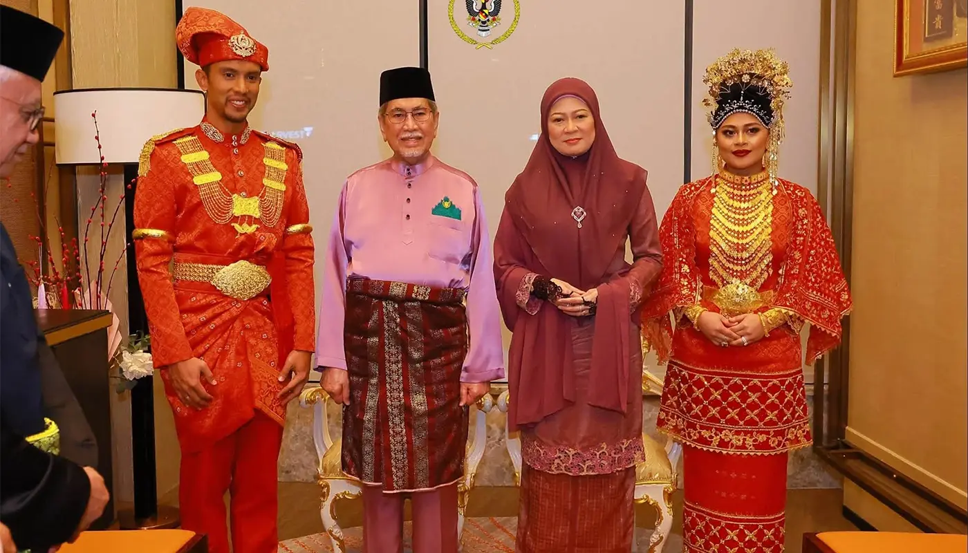 Sarawak Governor Attends Royal Wedding Reception In Kuching 1 Sarawak, Sarawak News, Kuching, Kuching News, Royal Wedding, Tun Wan Junaidi, Pahang Royalty, Sheraton Kuching, Malaysian Society