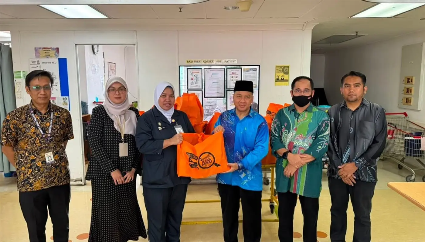 Sarawak Islamic Dept Brings Comfort to Hospital Patients 1 Sarawak, Sarawak News, Kuching, Kuching News, Charity, Community Welfare, Sarawak General Hospital, JAIS
