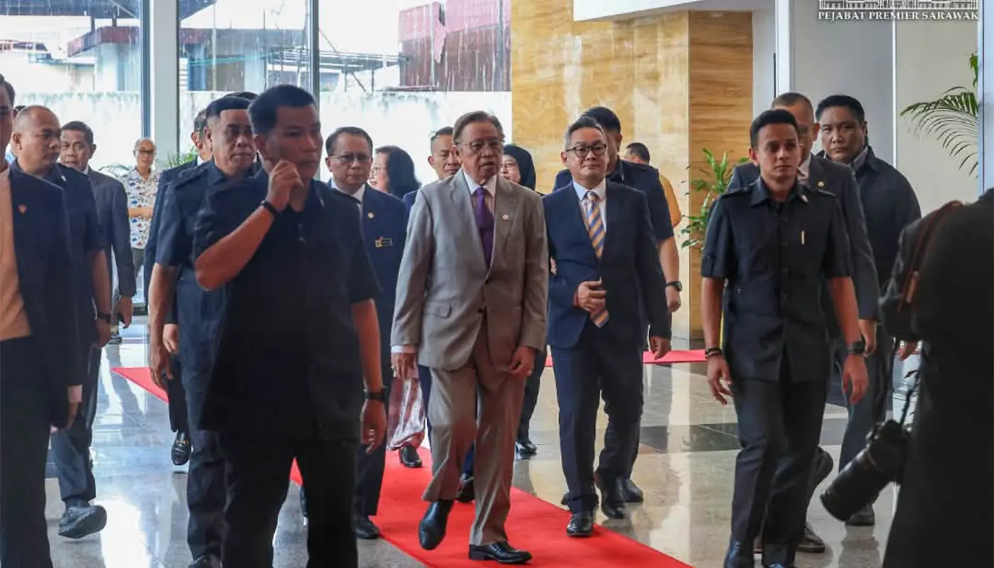 Sarawak Premier Honours 212 Civil Servants in Sibu 1 Sarawak, Sarawak News, Sibu, Sibu News, Civil Service, Loyal Service Medal, Public Service Recognition, Sarawak Premier