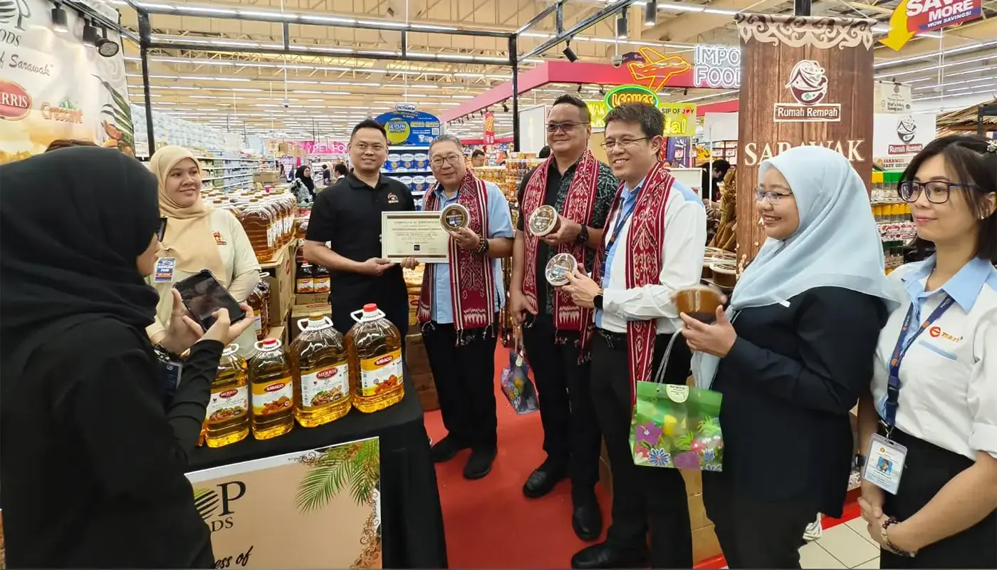 Sarawak, Sarawak News, Kuching, Kuching News, Sarawak Product Fair, Emart Tabuan Jaya, Emart Group, Sarawak Day, Local Products, Sarawak Economy